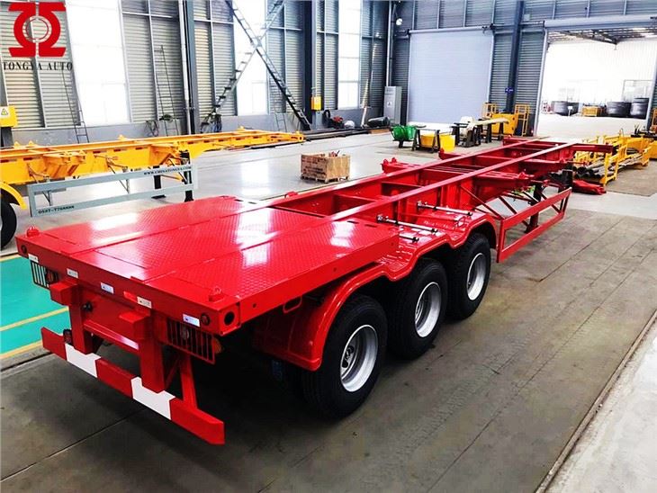 Xe đầu kéo container