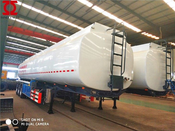 Trailer tàu chở dầu