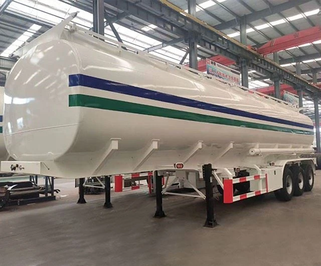Trailer tàu chở nhiên liệu ba trục