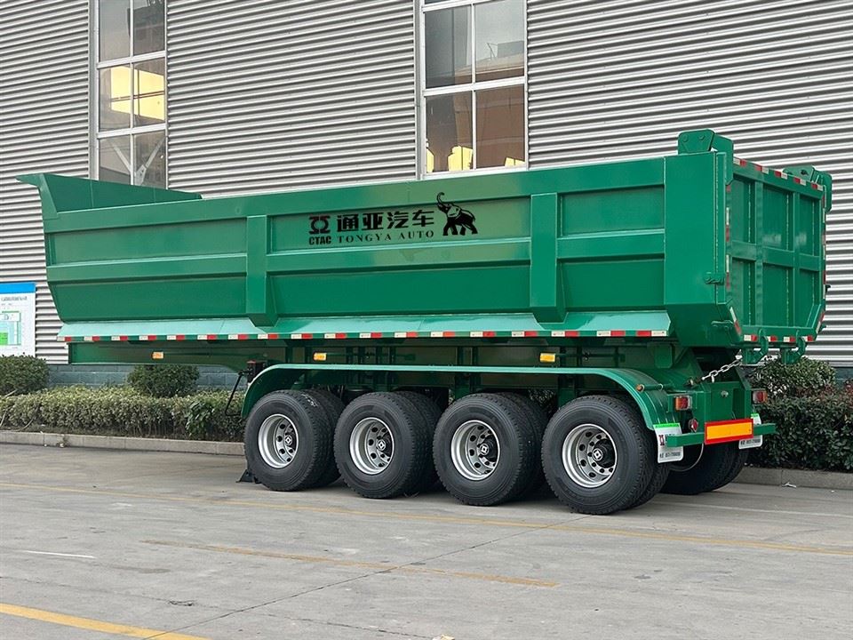 Trailer bán tải phía sau bốn trục