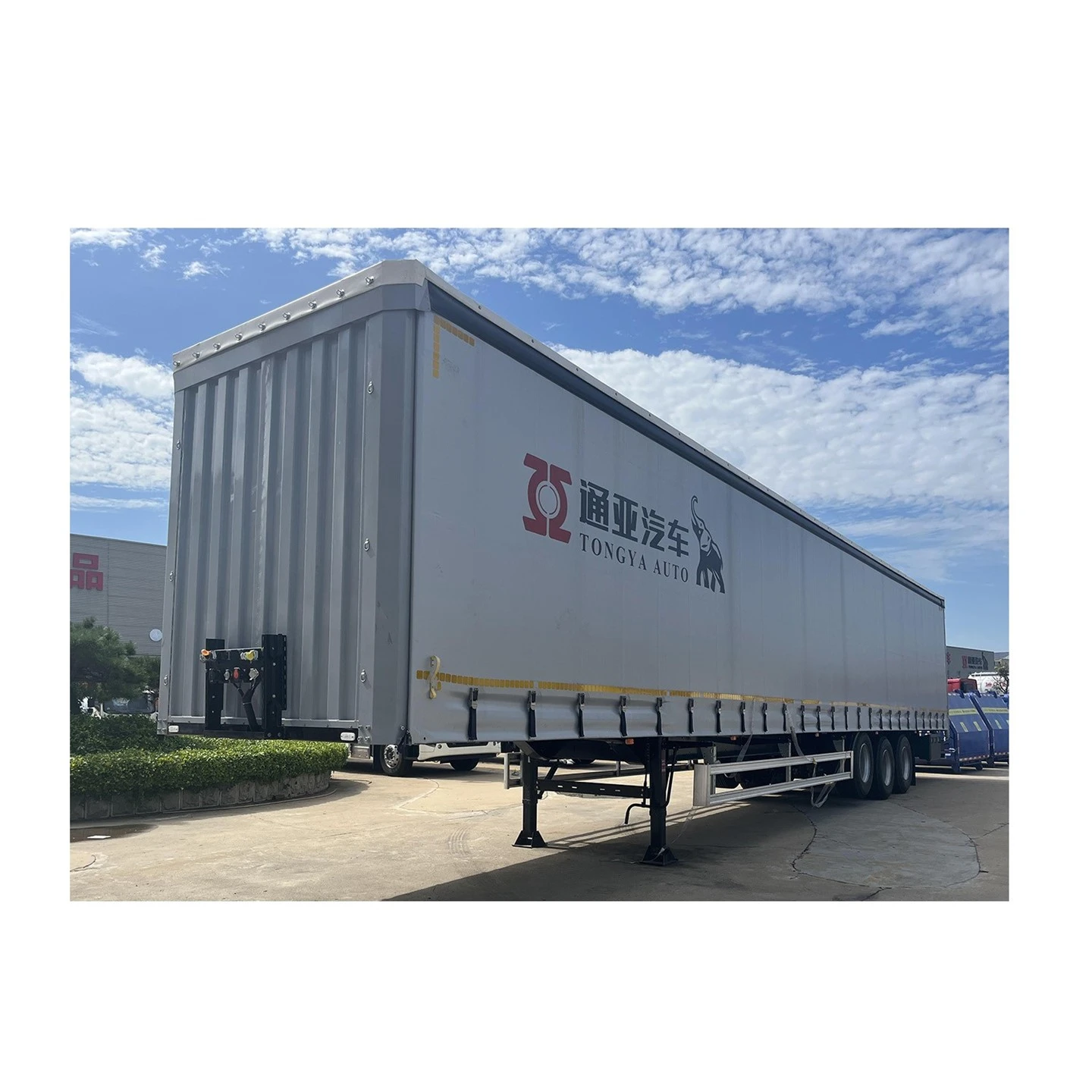 Trailer bán rèm chất lượng cao