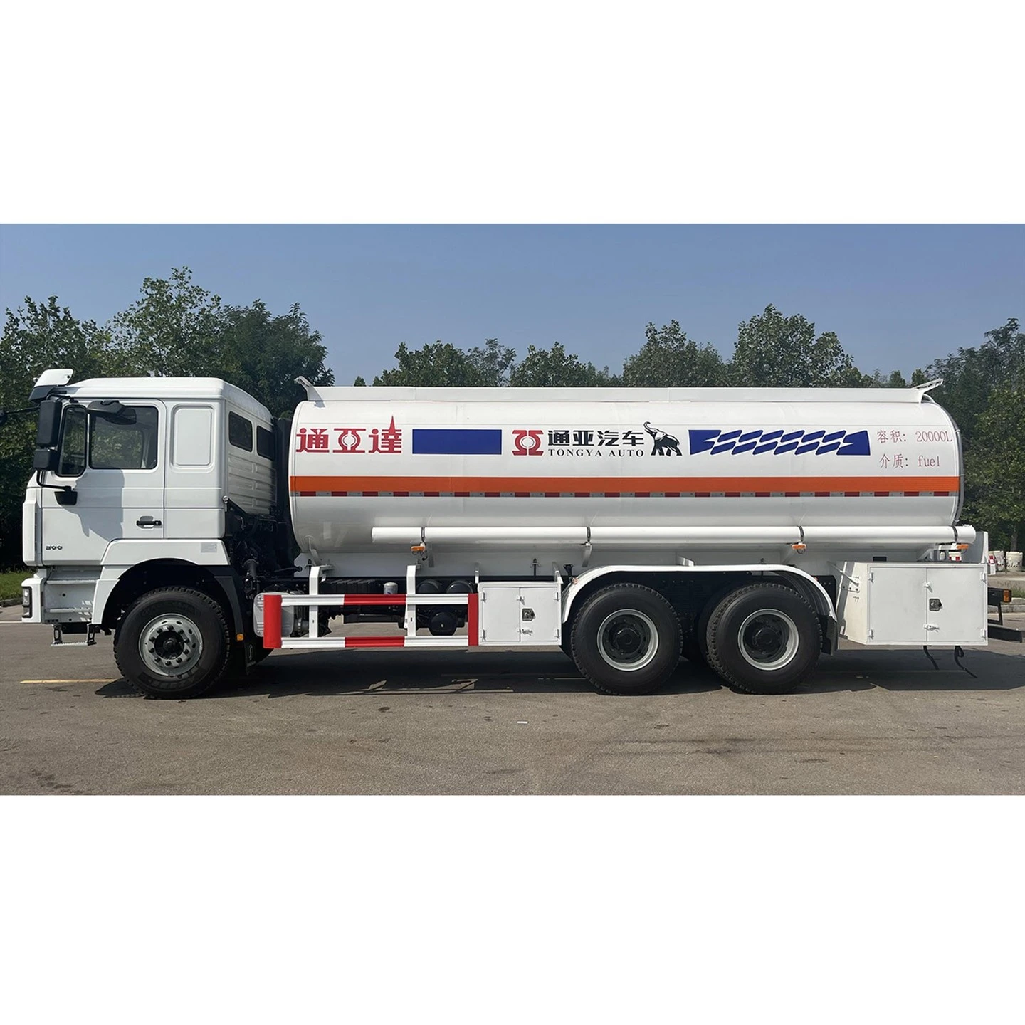 Xe tải chở dầu cứng